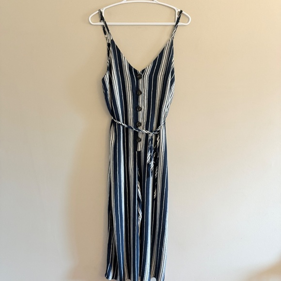 $9🎅🏼 Urban Romantics Navy & White Stripped Capri Length Romper Jumpsuit - Picture 11 of 16